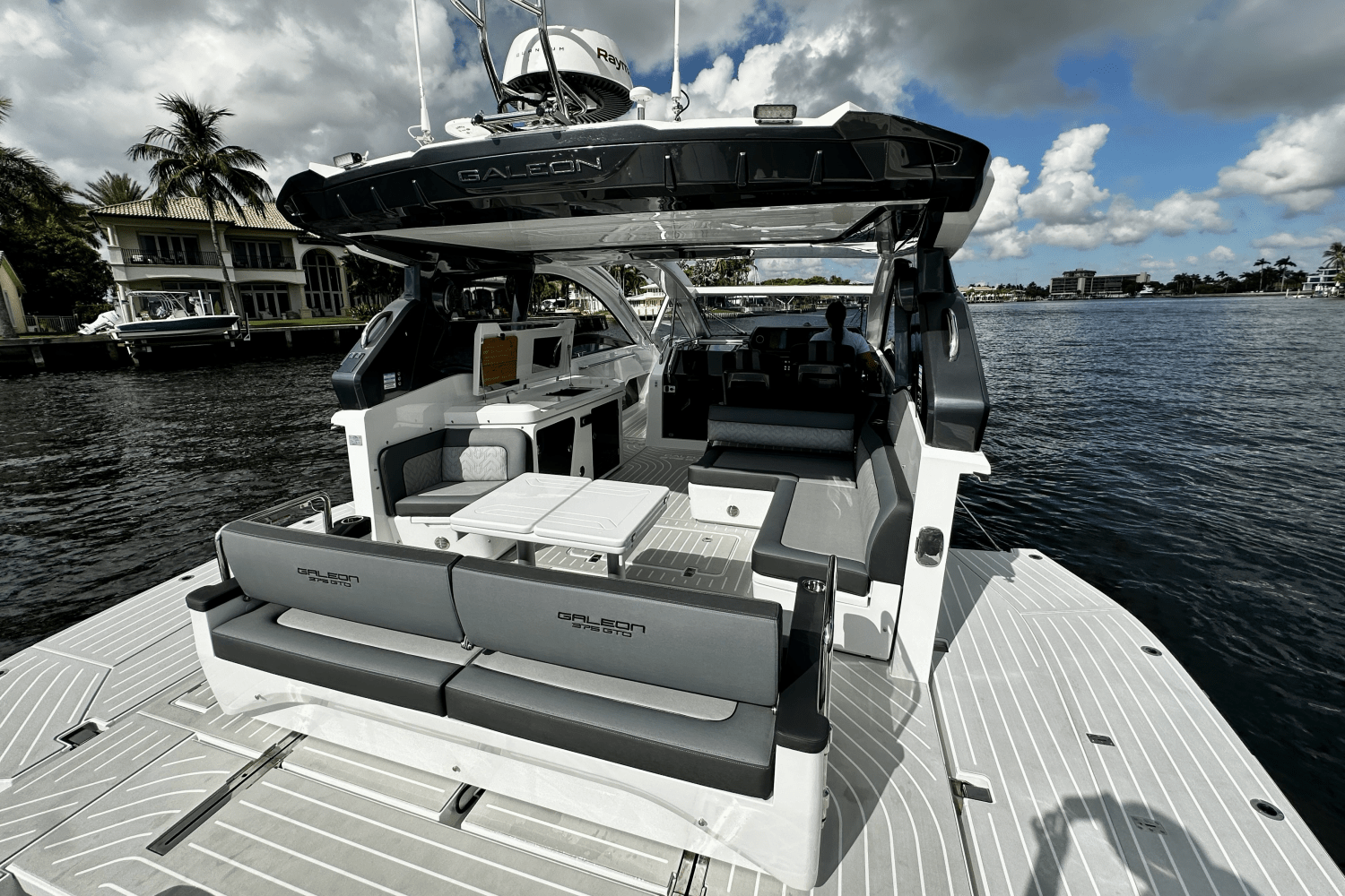 Slide: The Image of Galeon 375 GTO 2026 - 17