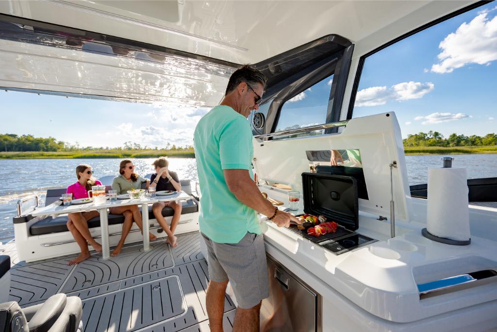 Slide: The Image of Galeon 375 GTO 2026 - 174