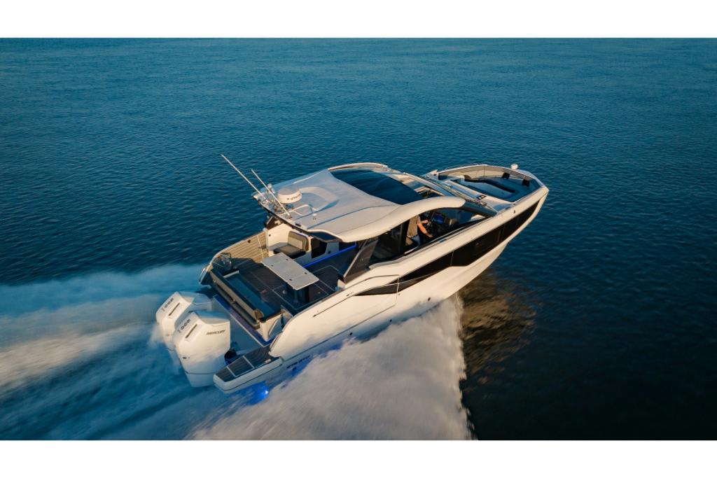 Slide: The Image of Galeon 375 GTO 2026 - 23