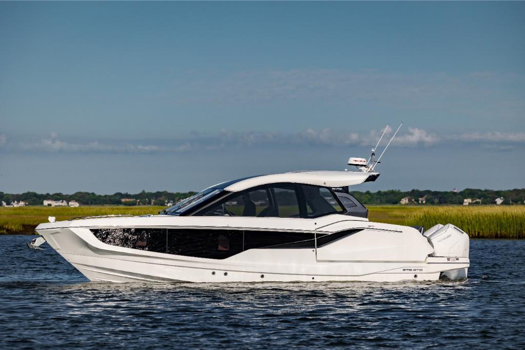 Slide: The Image of Galeon 375 GTO 2026 - 234