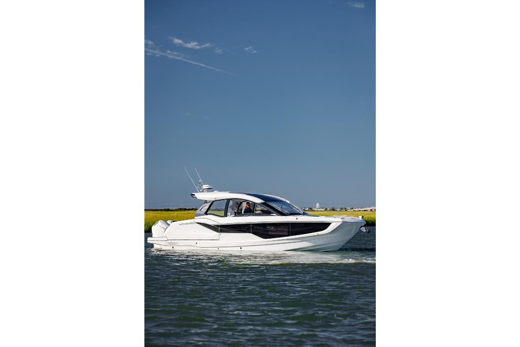 Slide: The Image of Galeon 375 GTO 2026 - 244