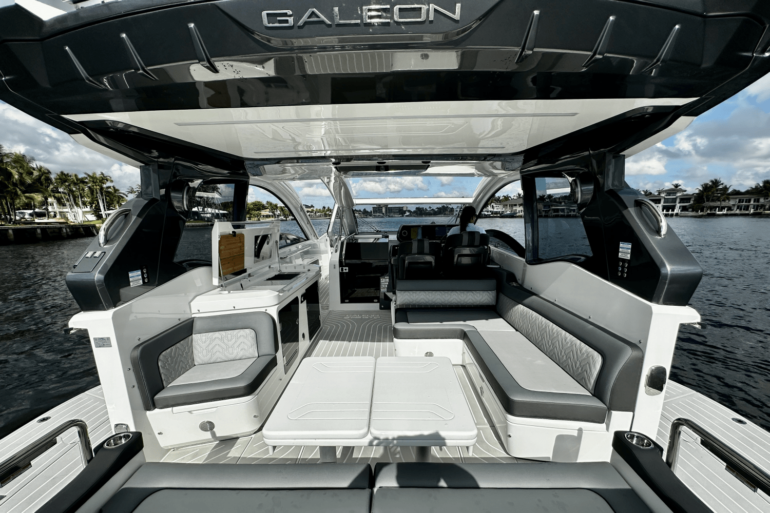 Slide: The Image of Galeon 375 GTO 2026 - 25