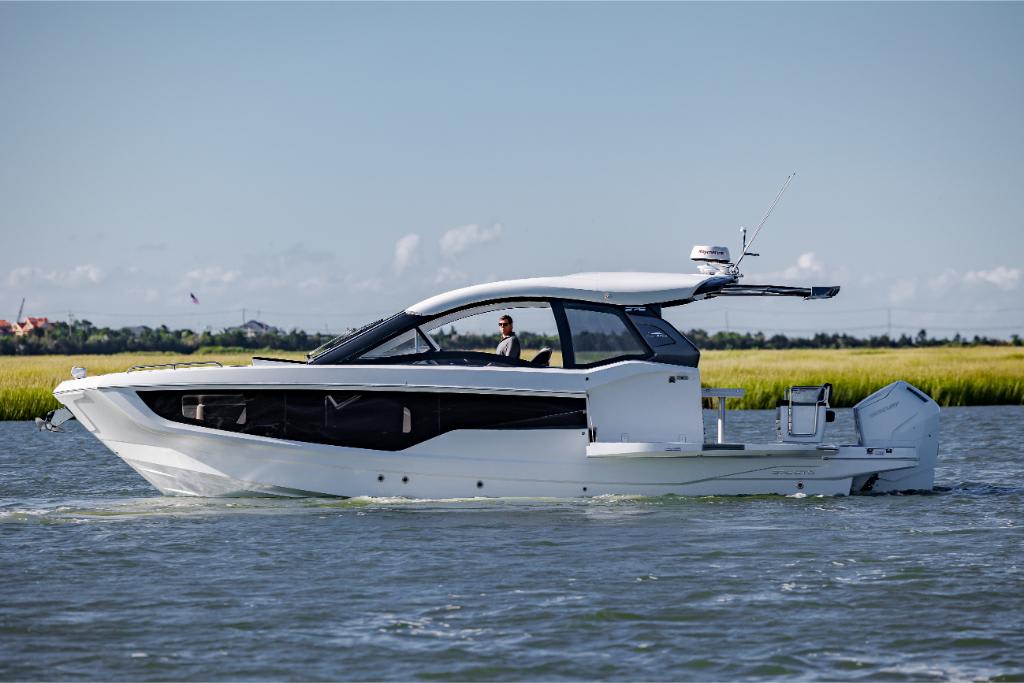 Slide: The Image of Galeon 375 GTO 2026 - 251