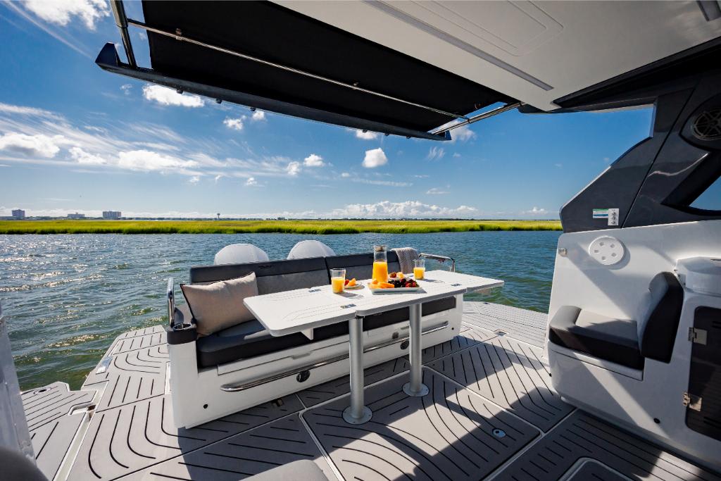 Slide: The Image of Galeon 375 GTO 2026 - 256