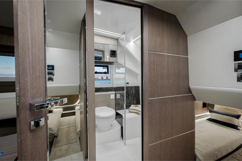 Slide: The Image of Galeon 375 GTO 2026 - 28