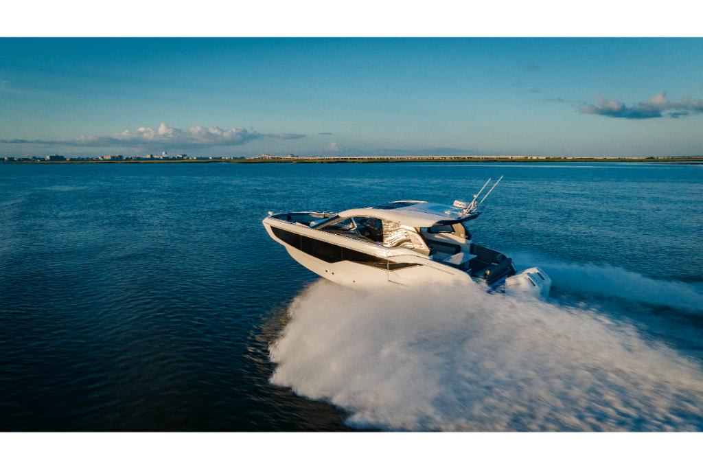 Slide: The Image of Galeon 375 GTO 2026 - 29