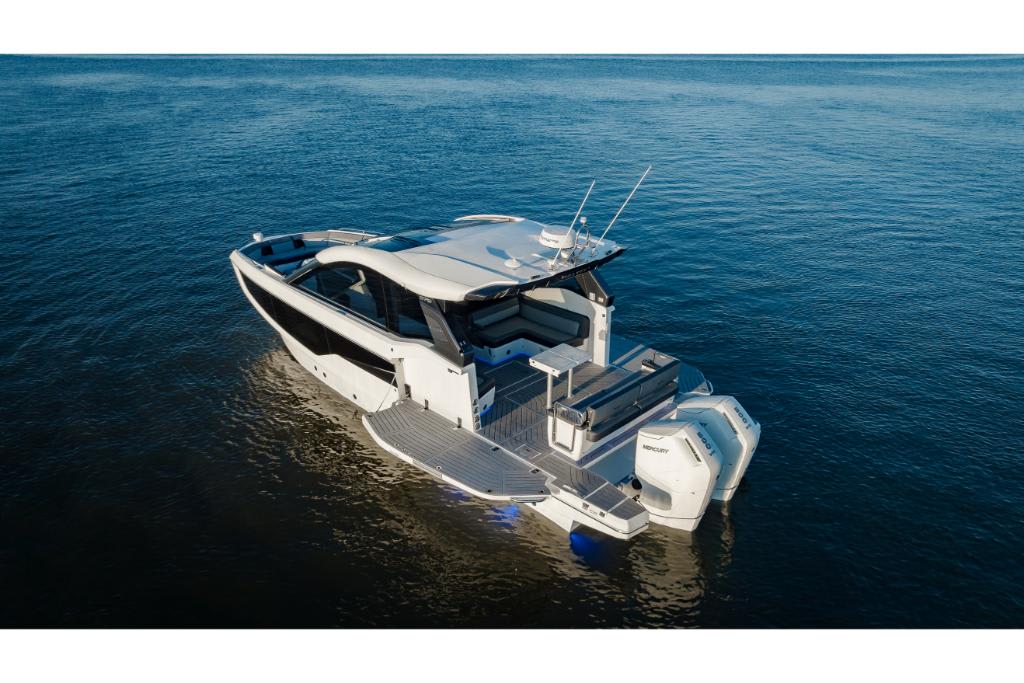 Slide: The Image of Galeon 375 GTO 2026 - 37
