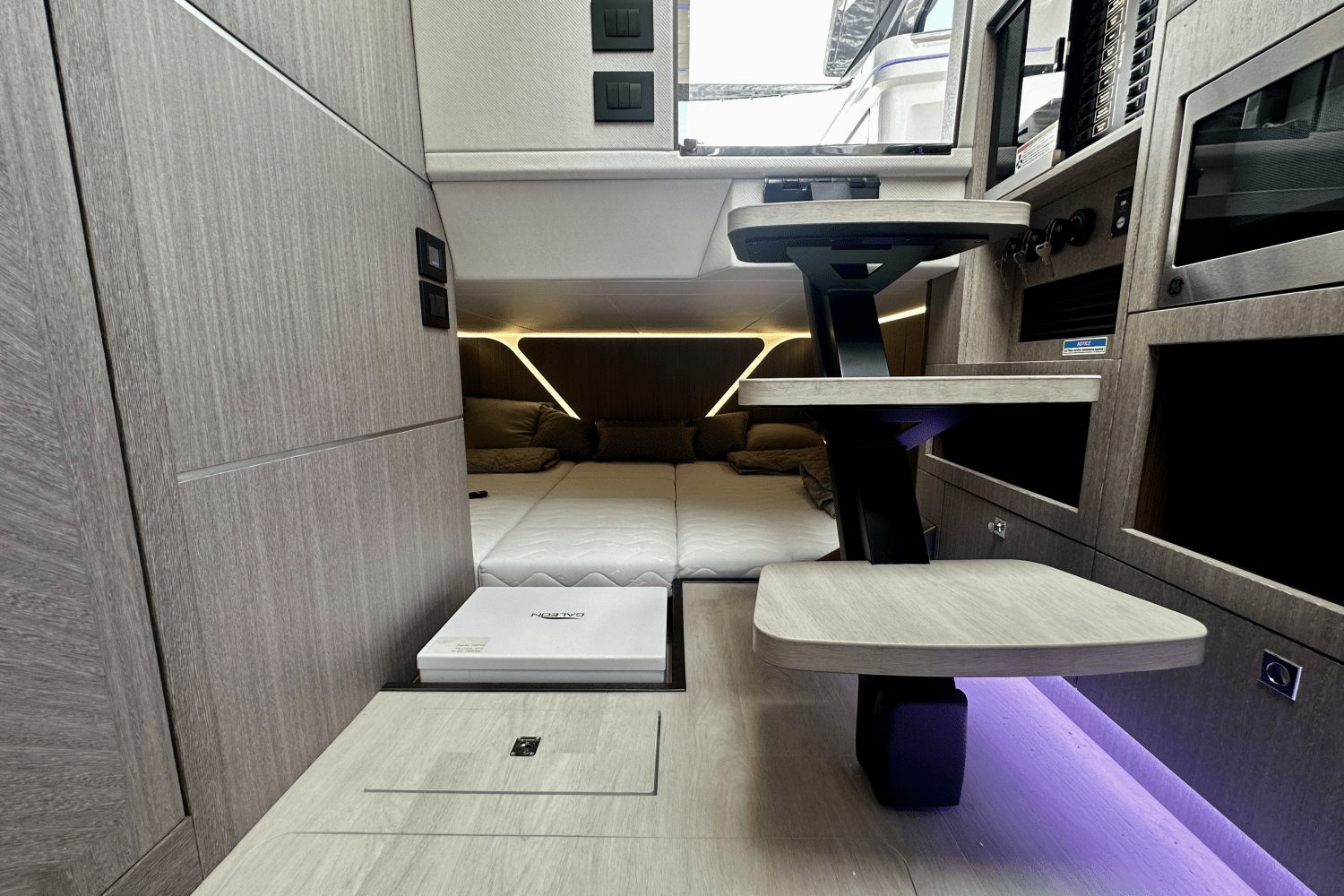 Slide: The Image of Galeon 375 GTO 2026 - 44