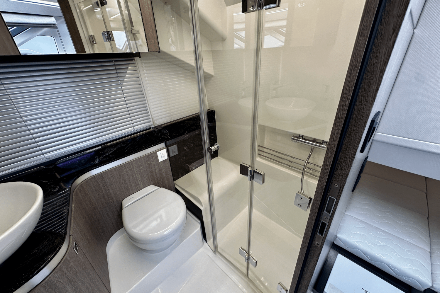 Slide: The Image of Galeon 375 GTO 2026 - 46