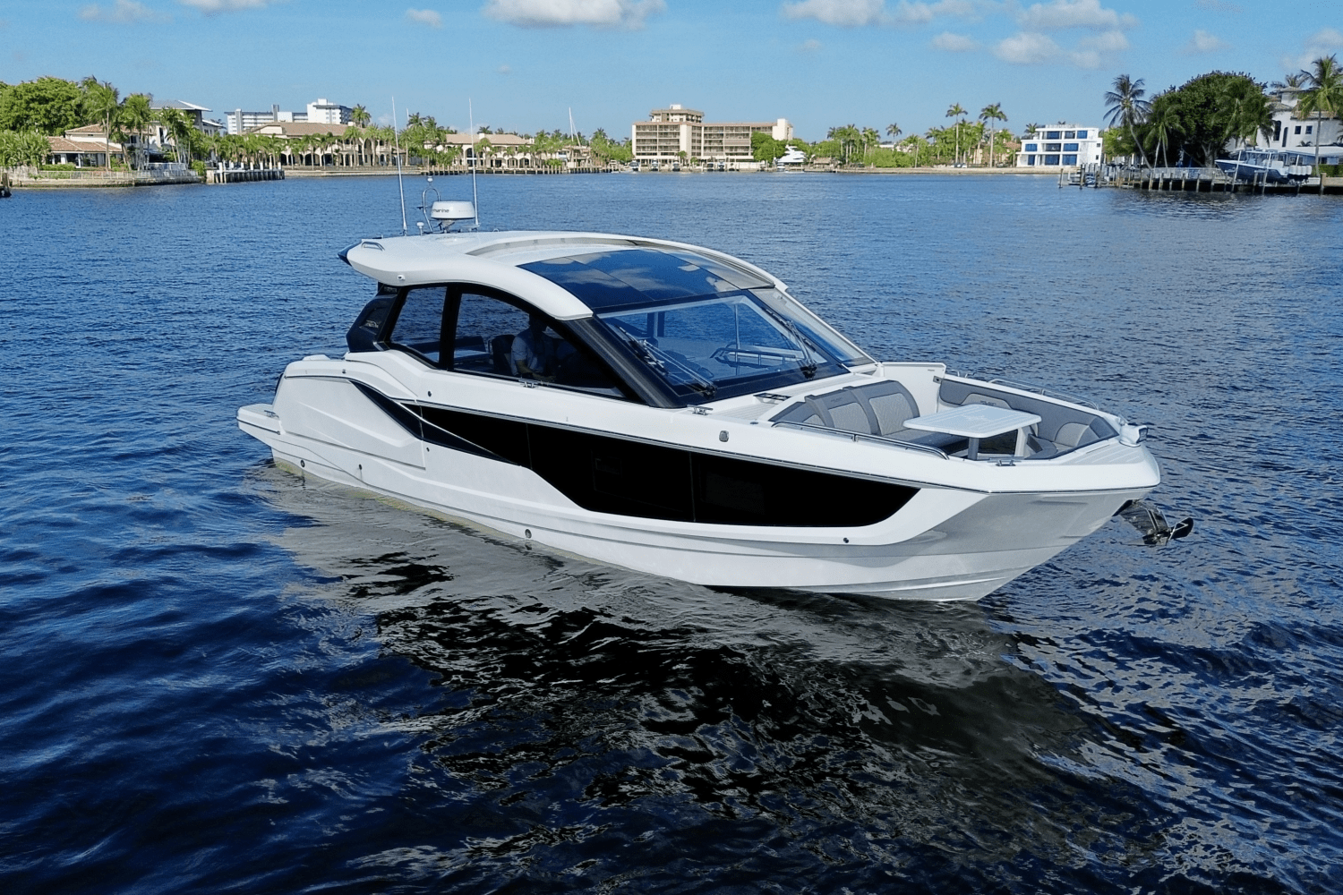 Slide: The Image of Galeon 375 GTO 2026 - 5