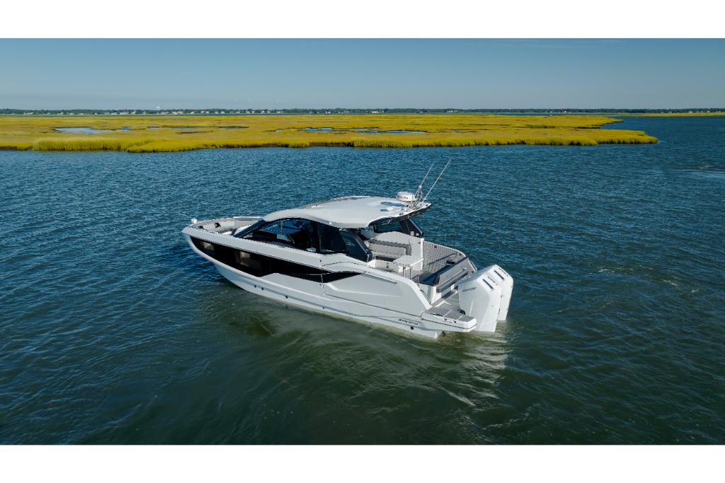 Slide: The Image of Galeon 375 GTO 2026 - 52