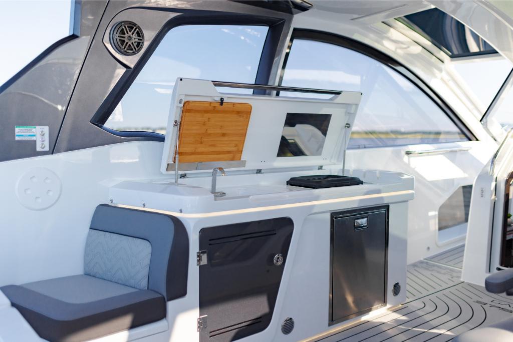 Slide: The Image of Galeon 375 GTO 2026 - 71