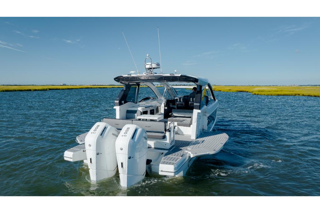 Slide: The Image of Galeon 375 GTO 2026 - 77