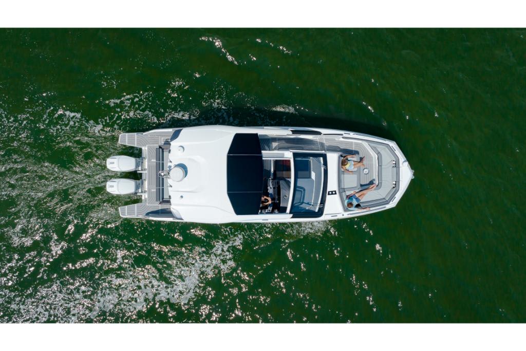 Slide: The Image of Galeon 375 GTO 2026 - 93