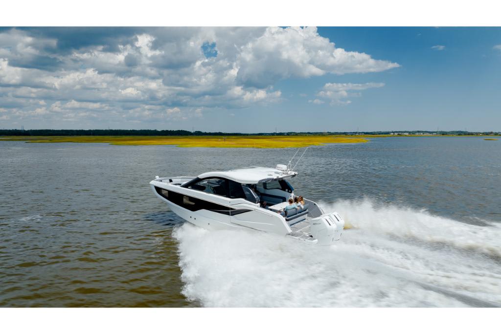 Slide: The Image of Galeon 375 GTO 2026 - 96