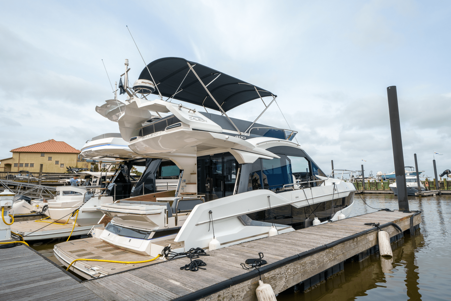 Slide: The Image of Galeon 400 FLY 2024 - 0