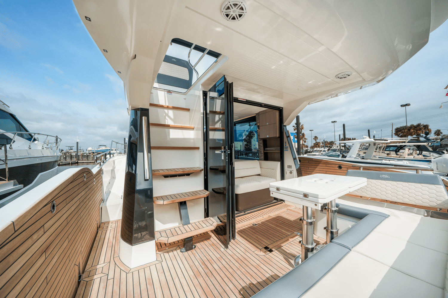 Slide: The Image of Galeon 400 FLY 2024 - 1