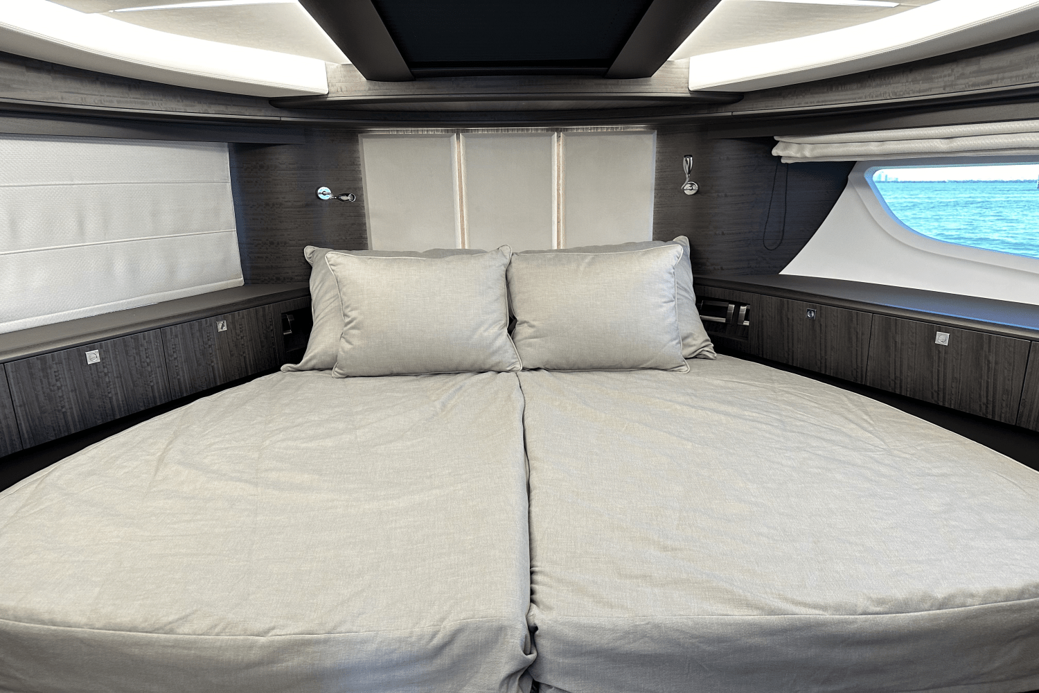 Slide: The Image of Galeon 400 FLY 2024 - 14