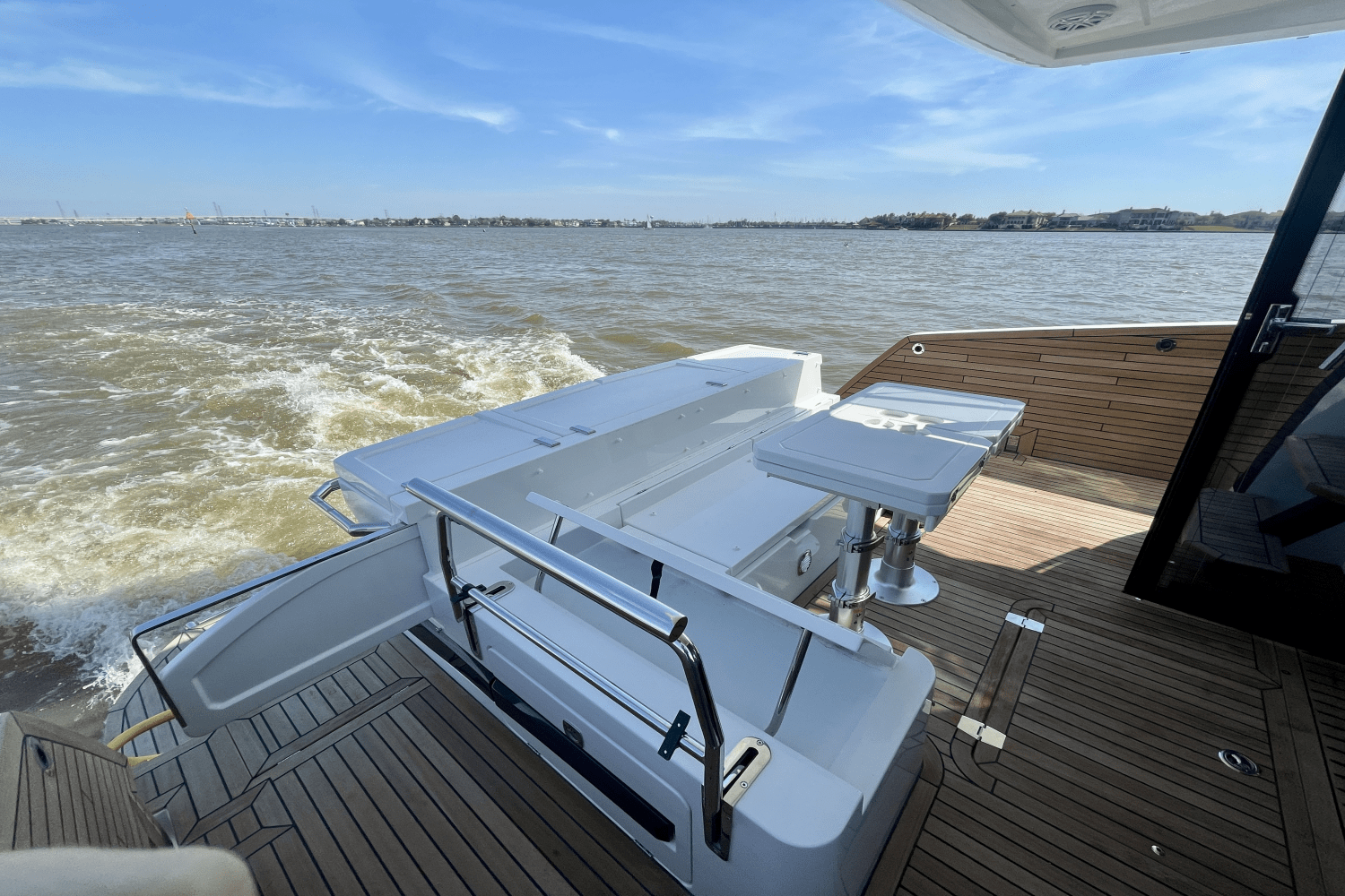Slide: The Image of Galeon 400 FLY 2024 - 15