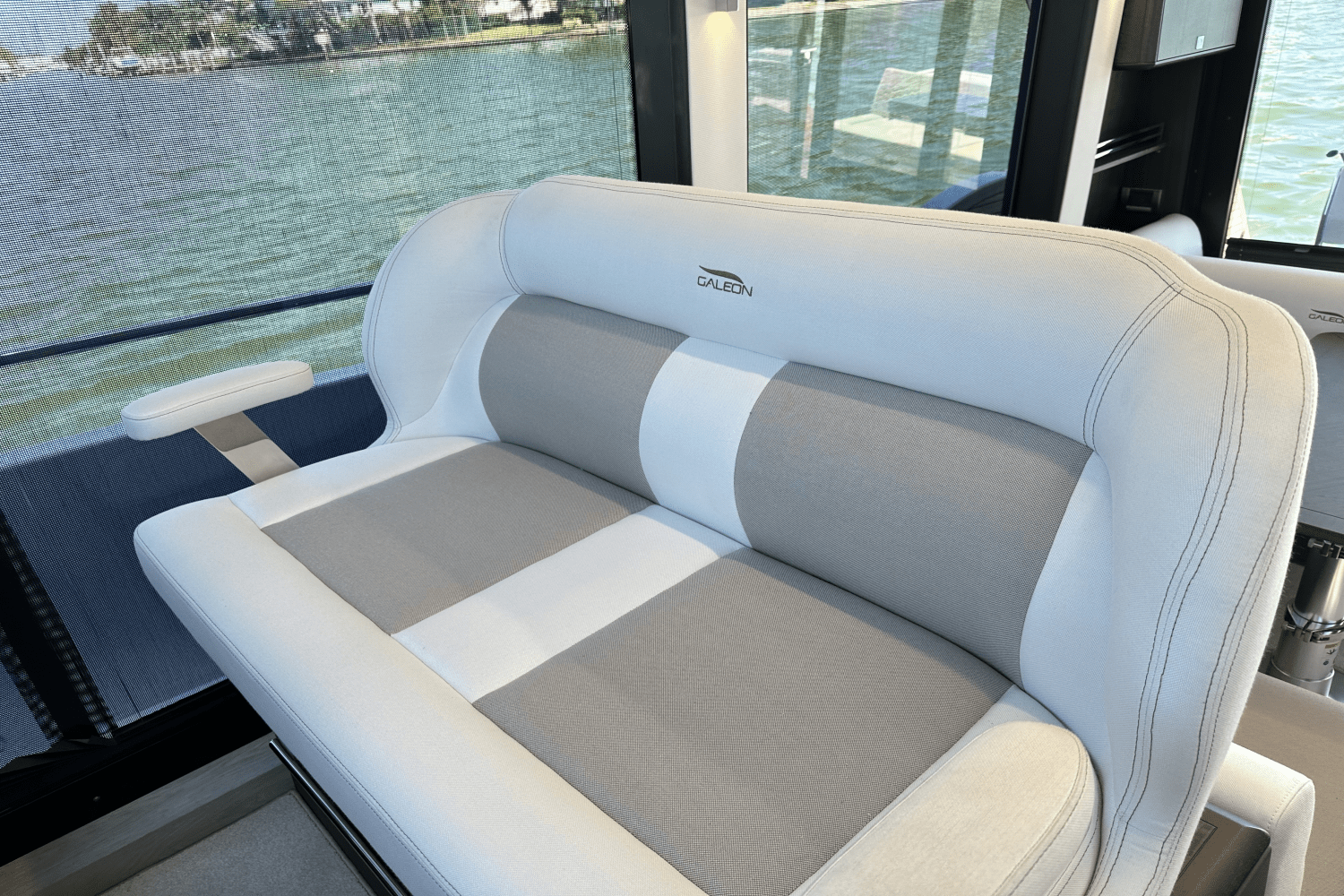 Slide: The Image of Galeon 400 FLY 2024 - 23