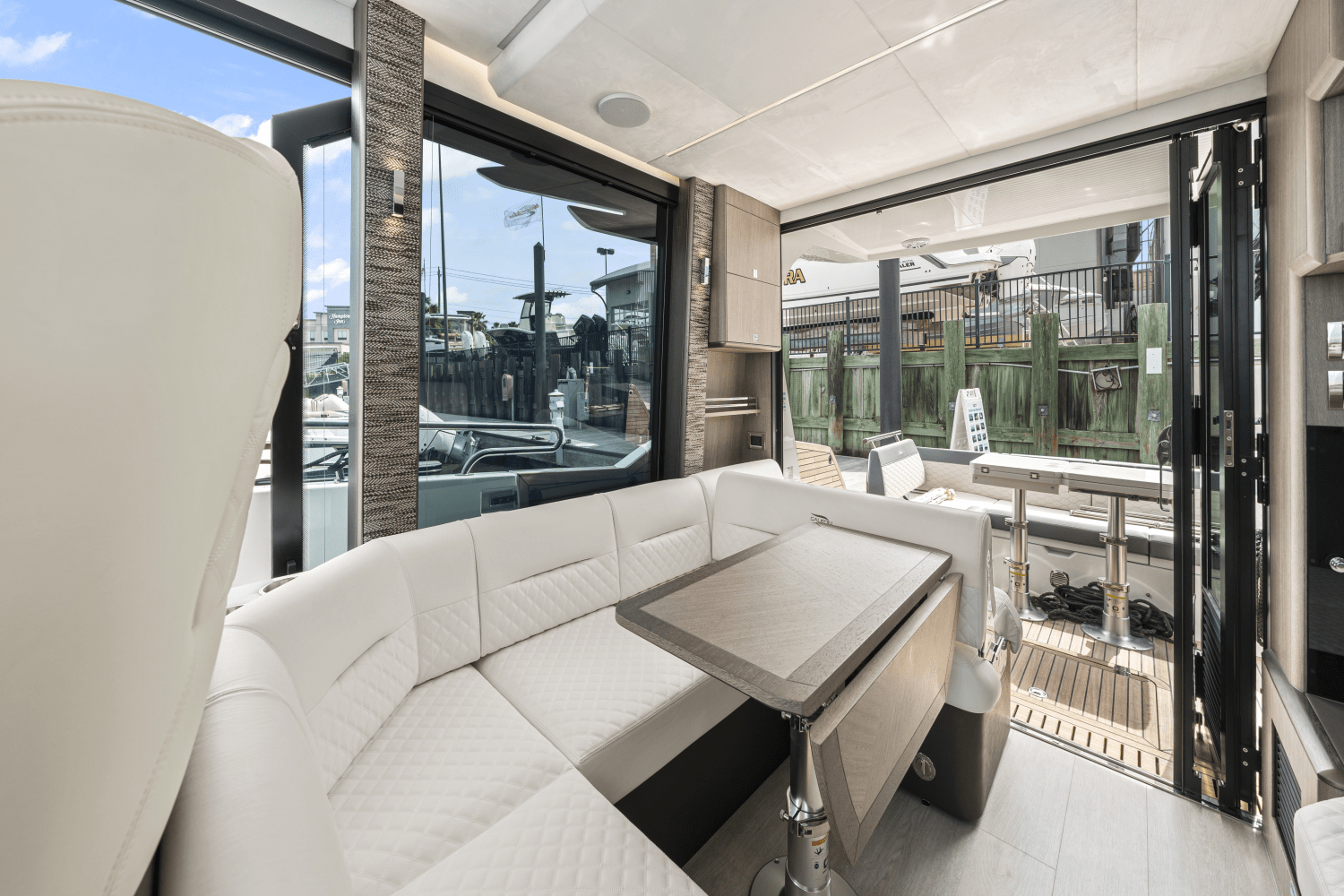Slide: The Image of Galeon 400 FLY 2024 - 5