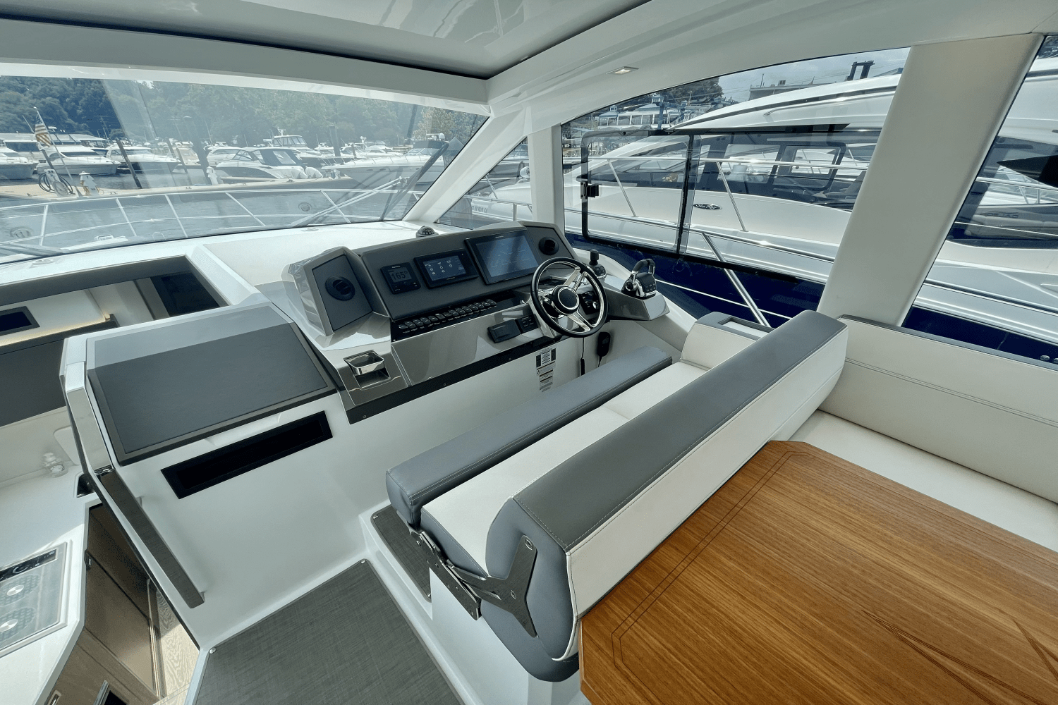 Slide: The Image of Galeon 425 HTS 2019 - 13