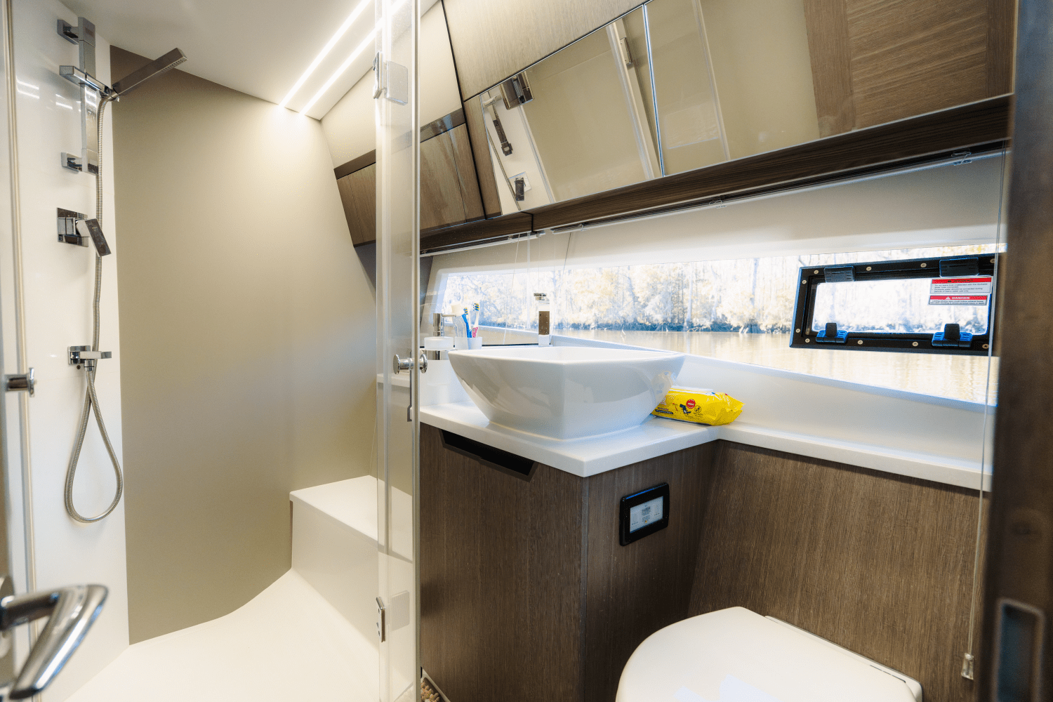 Slide: The Image of Galeon 425 HTS 2023 - 13