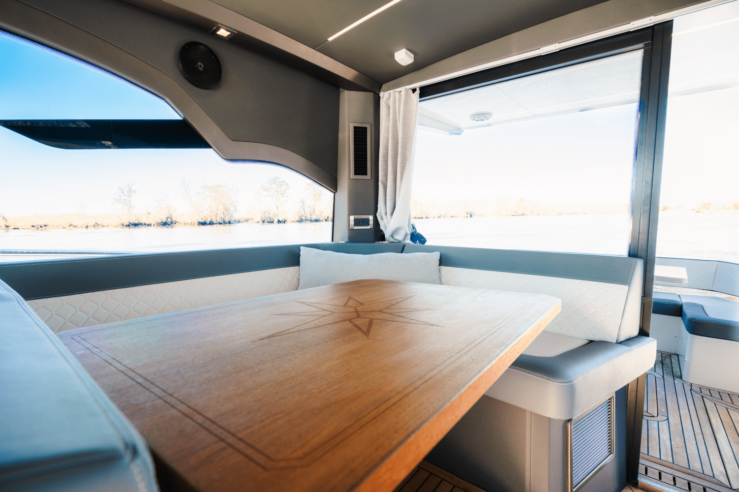 Slide: The Image of Galeon 425 HTS 2023 - 21