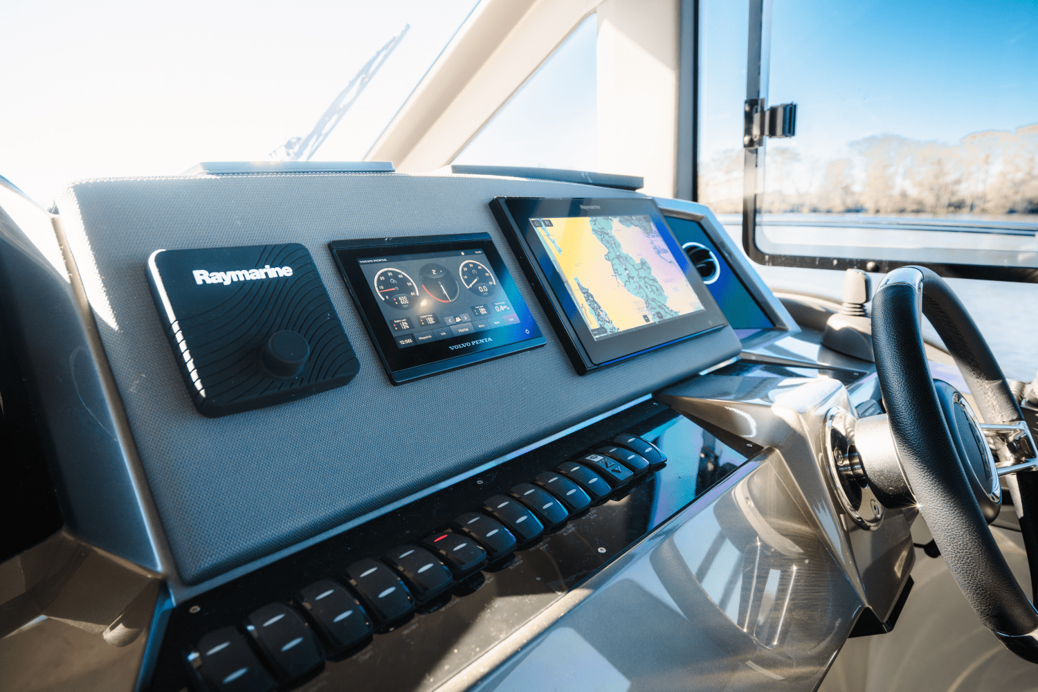 Slide: The Image of Galeon 425 HTS 2023 - 26