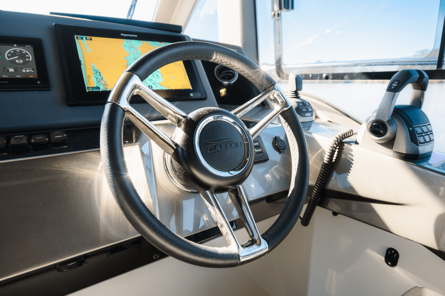 Slide: The Image of Galeon 425 HTS 2023 - 27