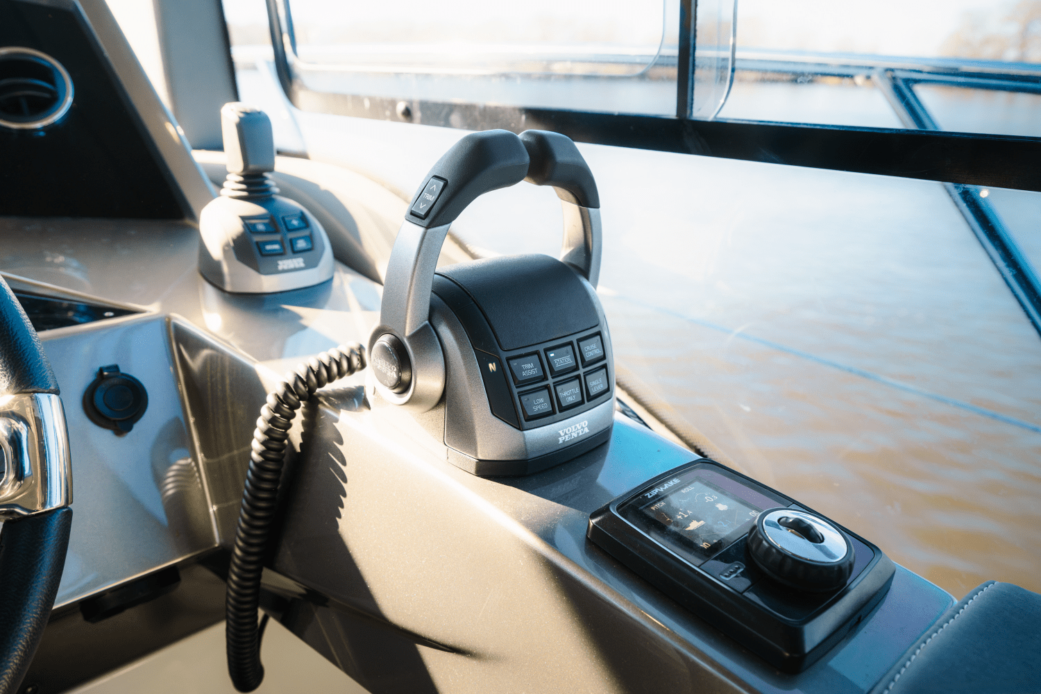 Slide: The Image of Galeon 425 HTS 2023 - 28