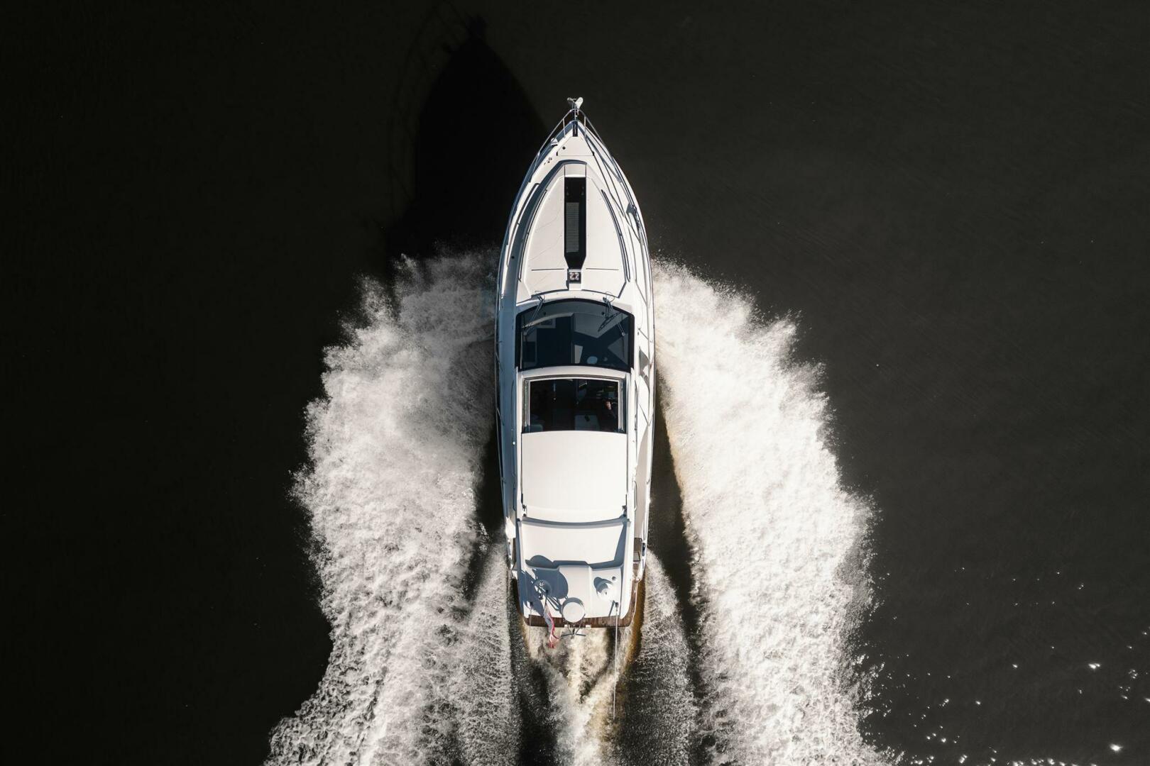 Slide: The Image of Galeon 425 HTS 2023 - 5391587