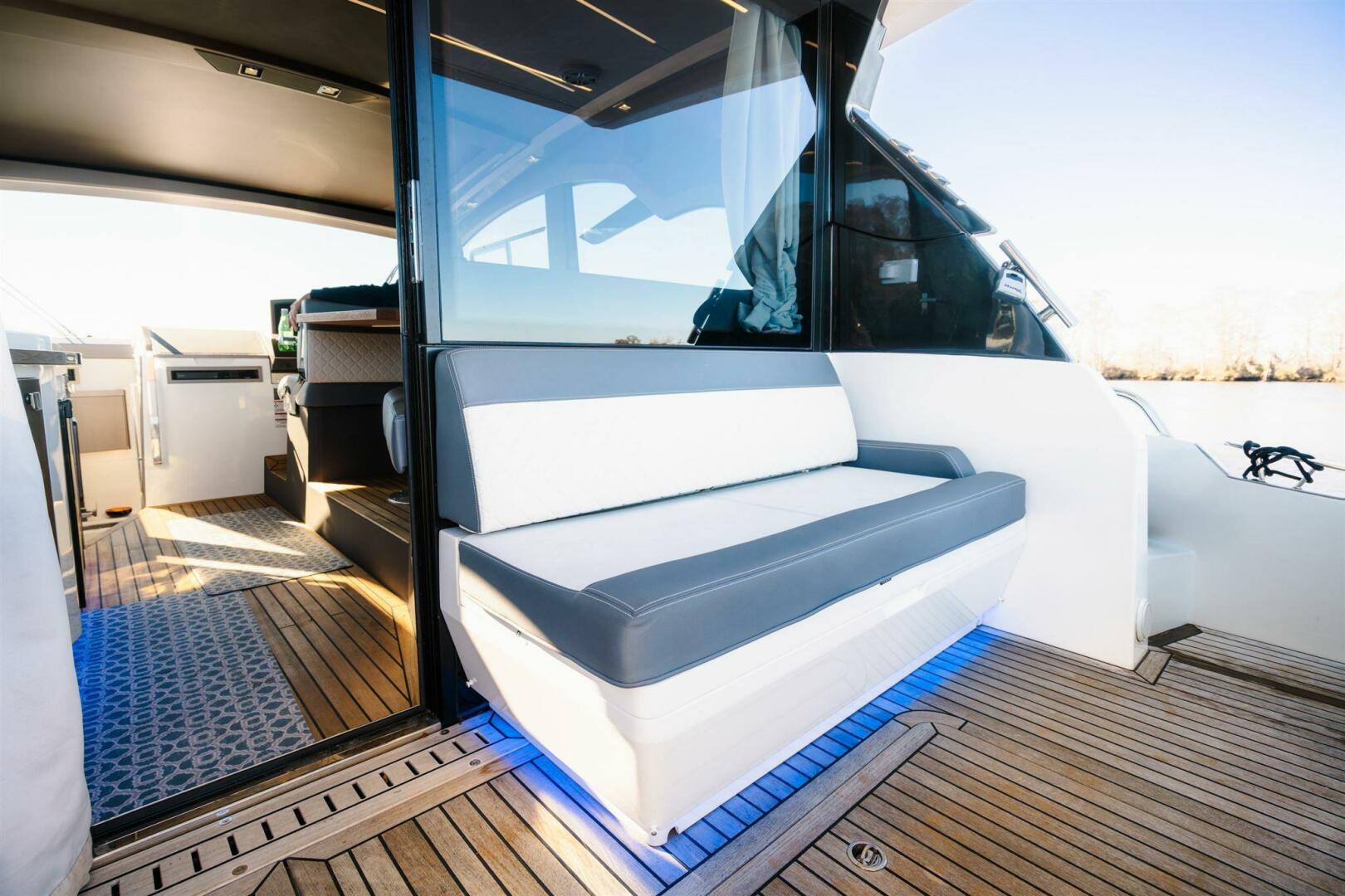 Slide: The Image of Galeon 425 HTS 2023 - 5391612