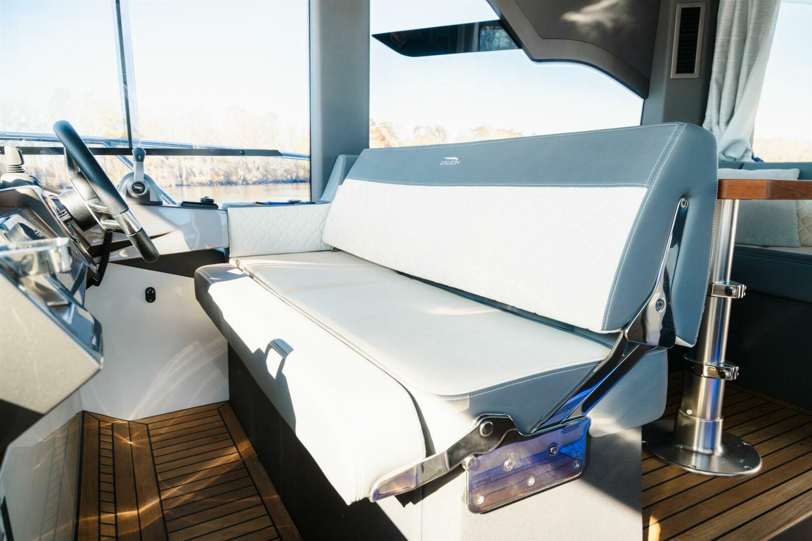 Slide: The Image of Galeon 425 HTS 2023 - 5391620