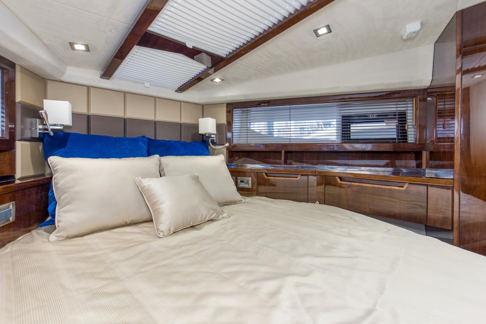 Slide: The Image of 2020 43 Galeon HTC _Sea La Vie_ Master Stateroom (2) - 5343819