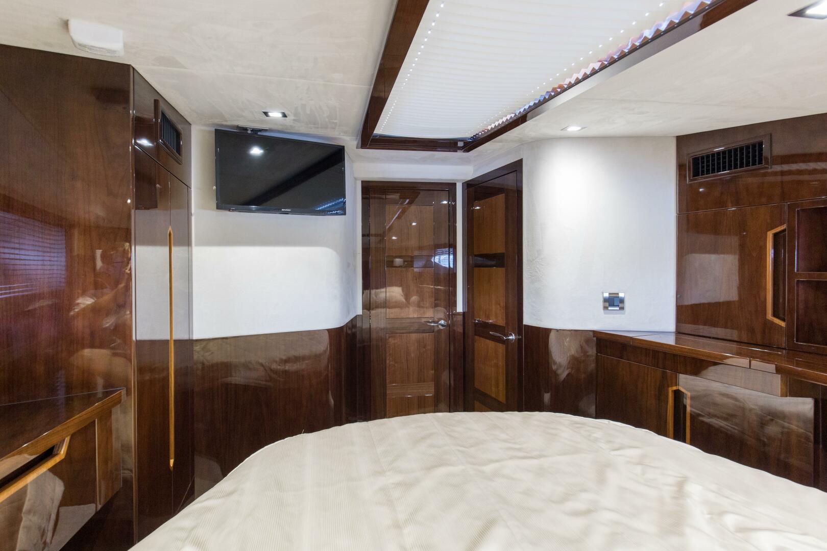 Slide: The Image of 2020 43 Galeon HTC _Sea La Vie_ Master Stateroom (3) - 5343822
