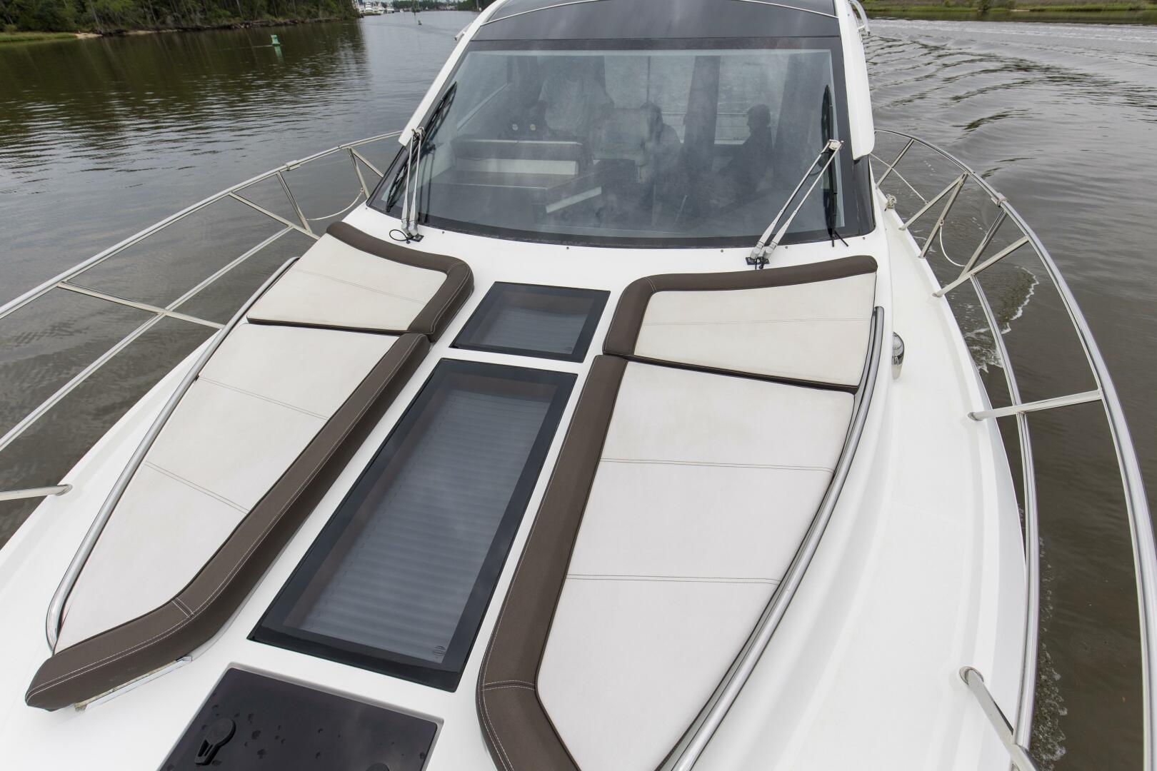Slide: The Image of 2020 43 Galeon HTC _Sea La Vie_ Bow Seating (1) - 5344029