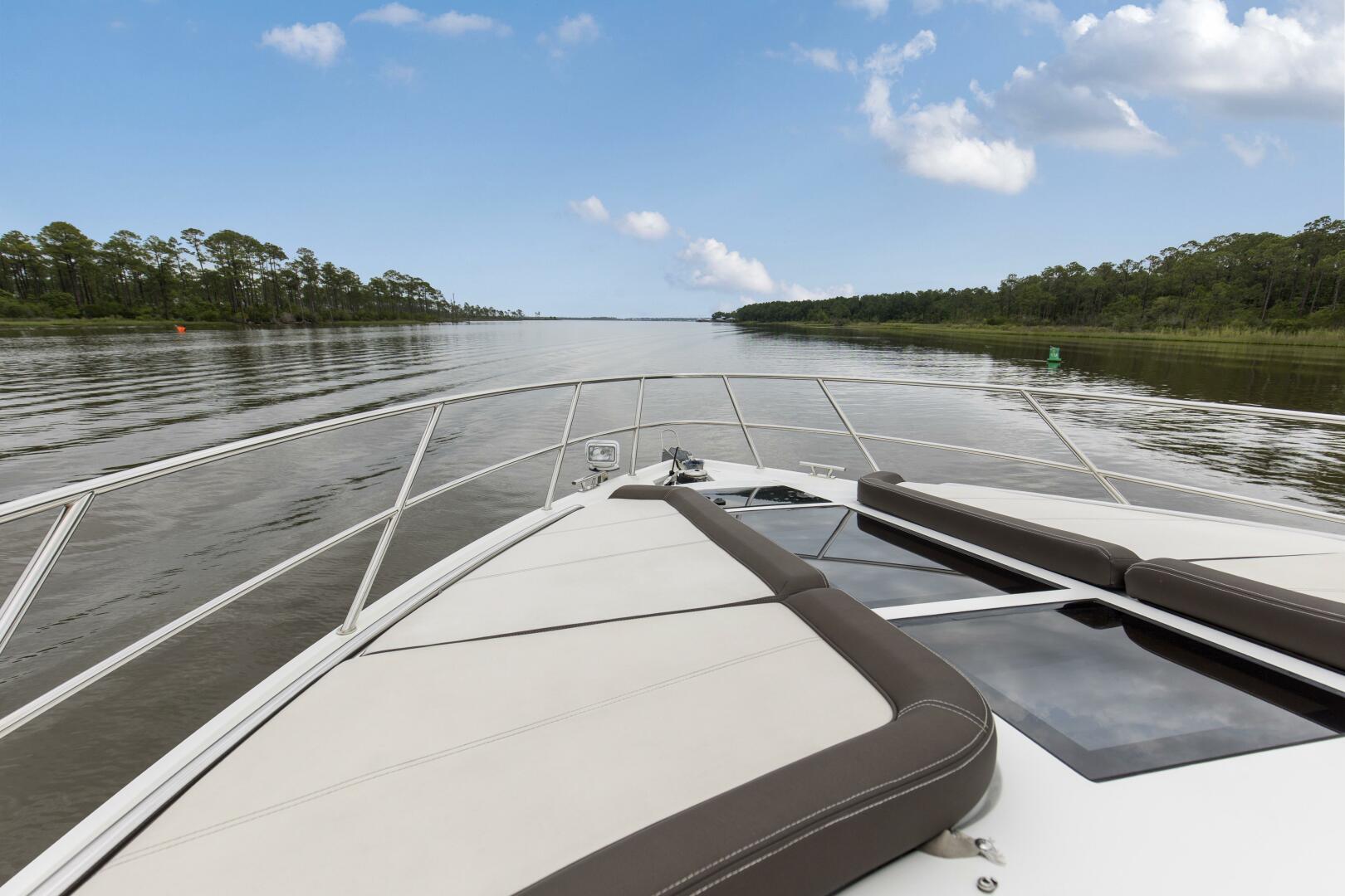 Slide: The Image of 2020 43 Galeon HTC _Sea La Vie_ Bow Seating (2) - 5344030