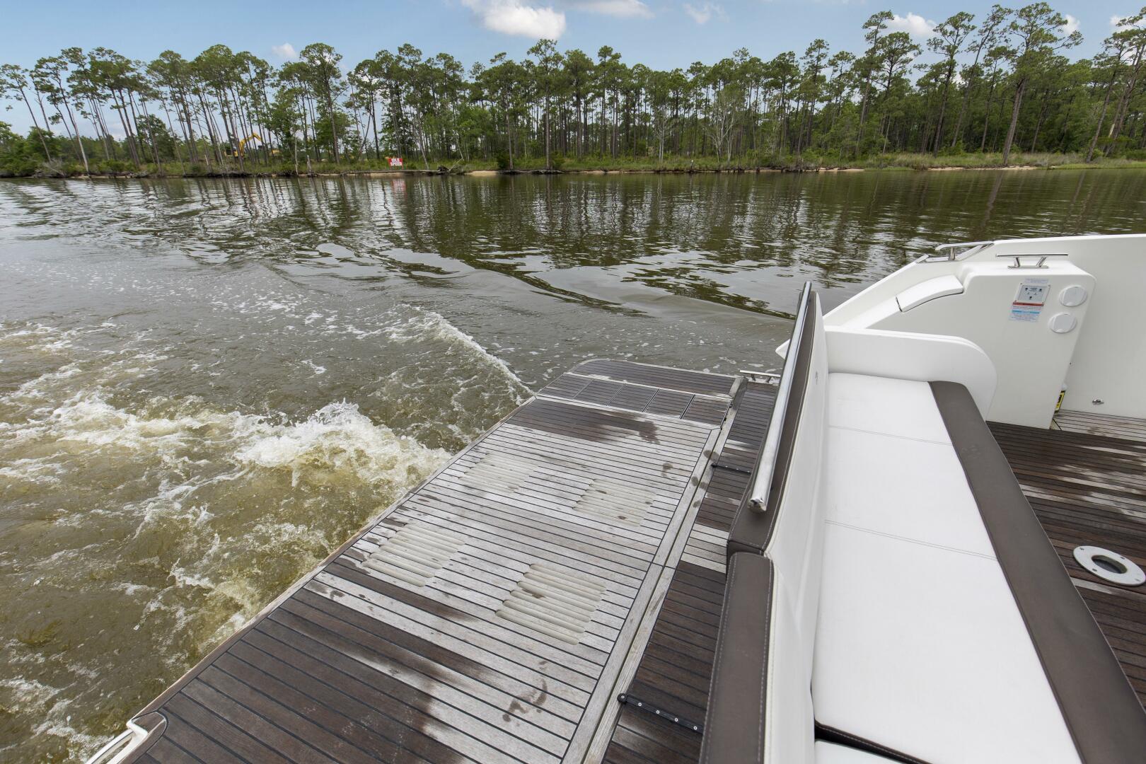Slide: The Image of 2020 43 Galeon HTC _Sea La Vie_ Stern Deck (3) - 5344037
