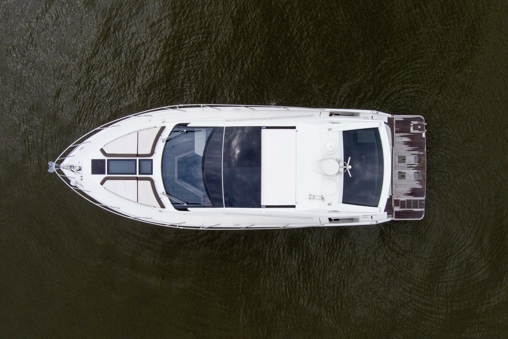 Slide: The Image of 2020 43 Galeon HTC _Sea La Vie_ Exterior (8) - 5344054