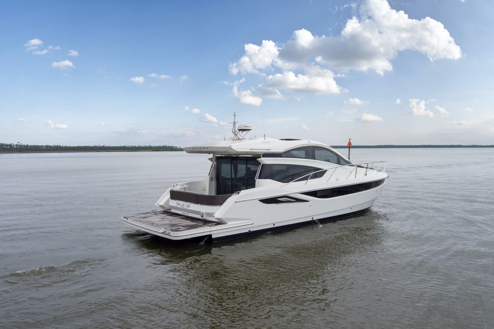 Slide: The Image of 2020 43 Galeon HTC _Sea La Vie_ Starboard Stern Profile - 5344063