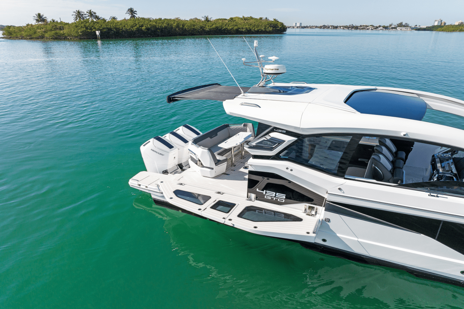 Slide: The Image of Galeon 435 GTO 2026 - 11