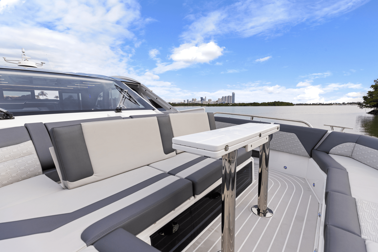 Slide: The Image of Galeon 435 GTO 2026 - 26