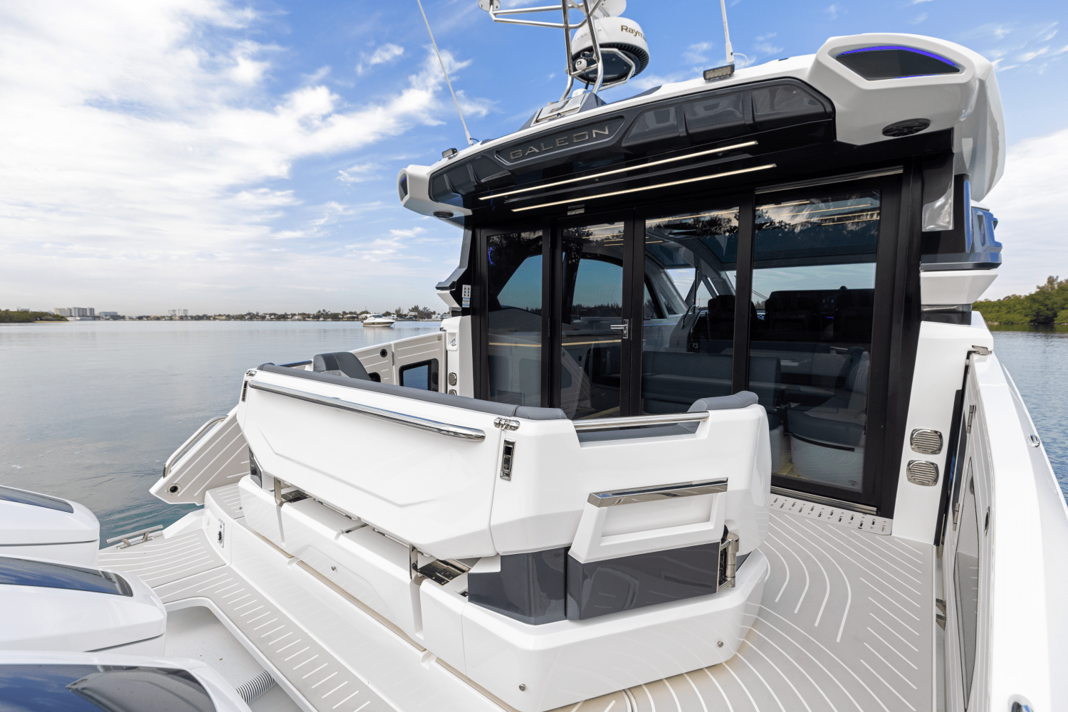Slide: The Image of Galeon 435 GTO 2026 - 28
