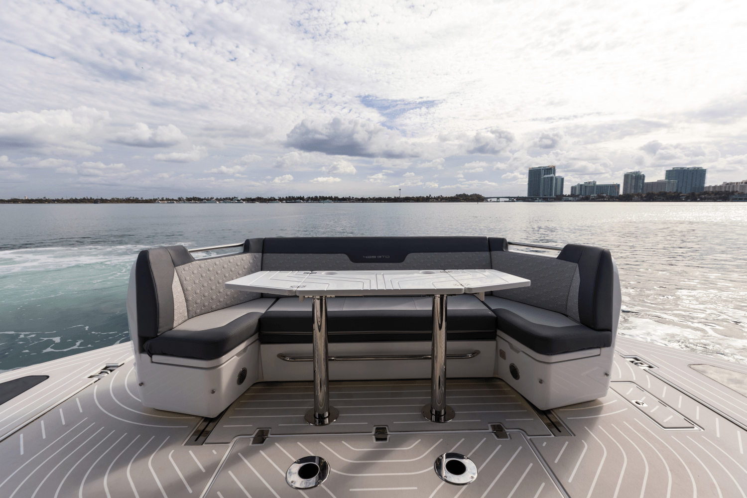 Slide: The Image of Galeon 435 GTO 2026 - 36