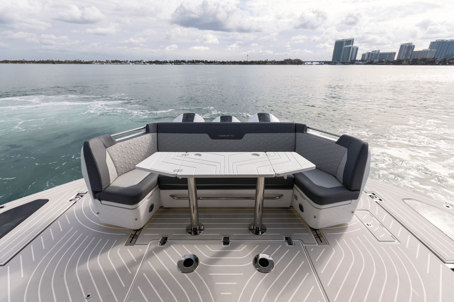 Slide: The Image of Galeon 435 GTO 2026 - 37