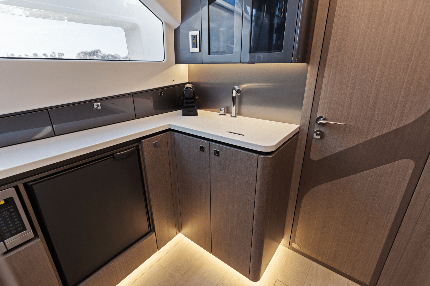 Slide: The Image of Galeon 435 GTO 2026 - 51