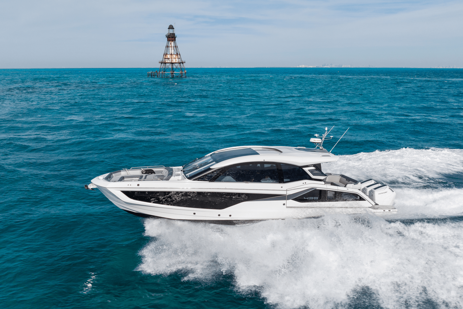 Slide: The Image of Galeon 435 GTO 2026 - 6