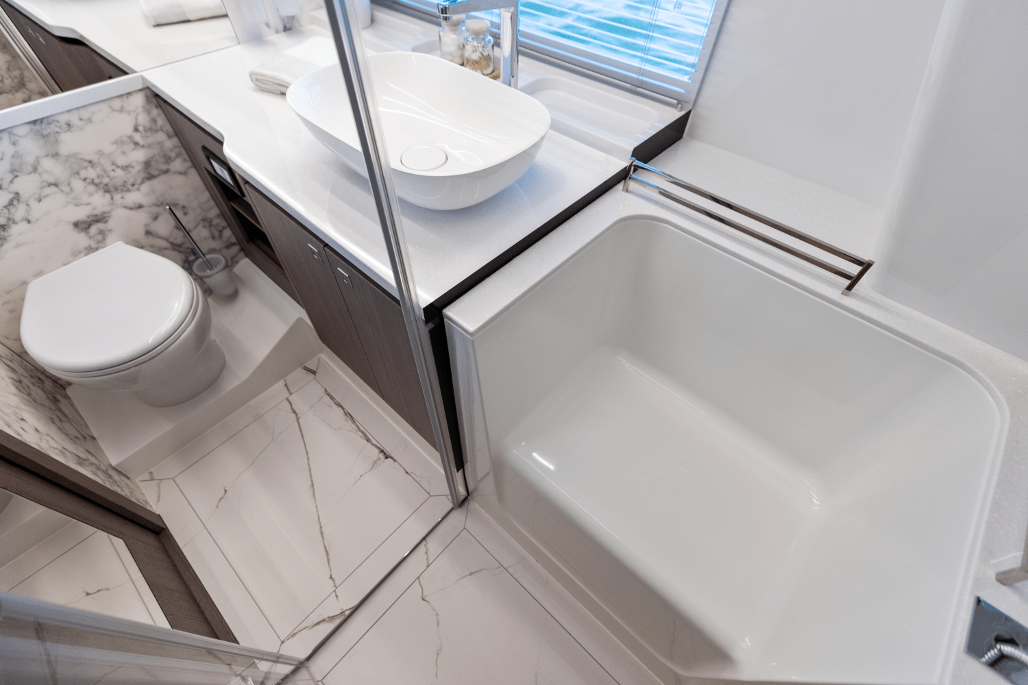 Slide: The Image of Galeon 435 GTO 2026 - 64