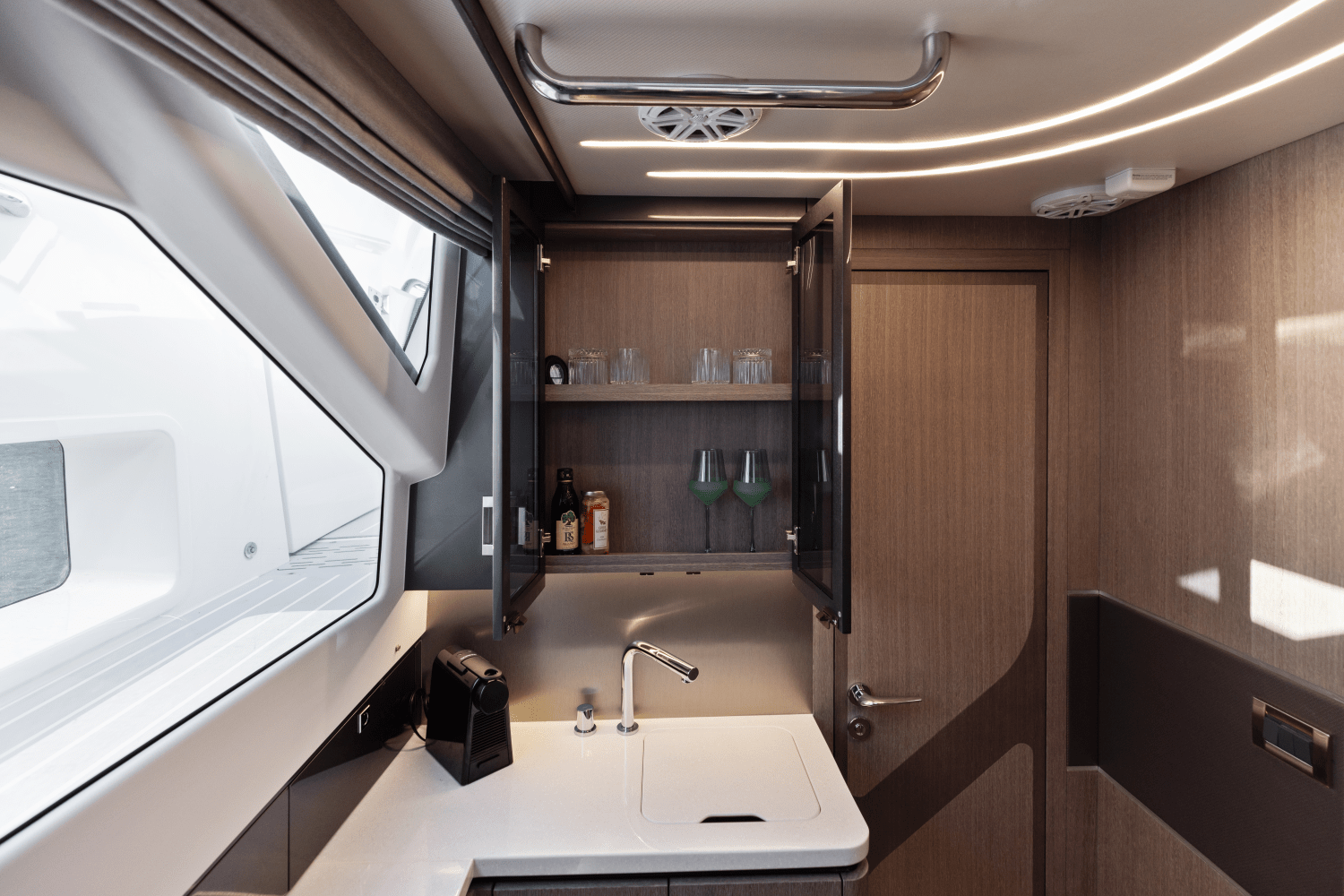 Slide: The Image of Galeon 435 GTO 2026 - 77